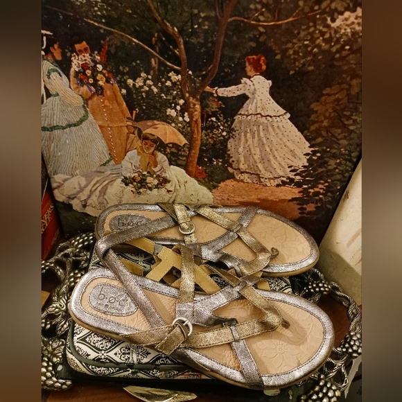 👡Boc Born Concept Lady Size 11 Bronze Silver Ankle Strap Flat Gladiator Sandal - Picture 2 of 11